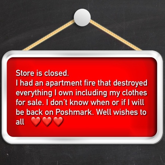 Store closed - Picture 1 of 1